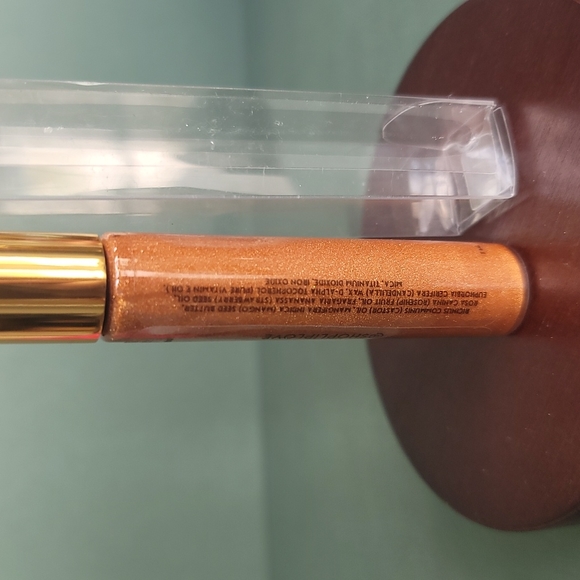 LIPLOVE Multipurpose Makeup for Lips, Cheeks, & Lids - Brown Sugar - Picture 3 of 5